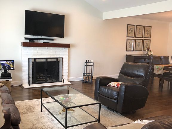 5th image of 864 Myrna Dr