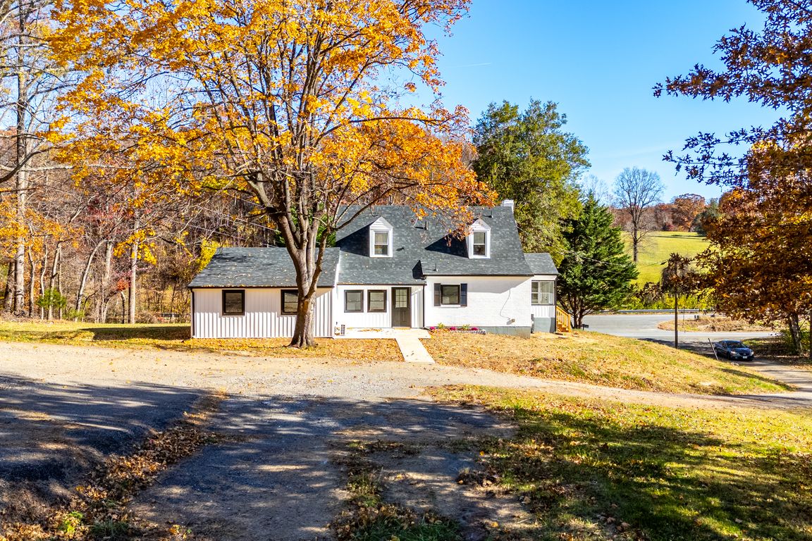 next background image