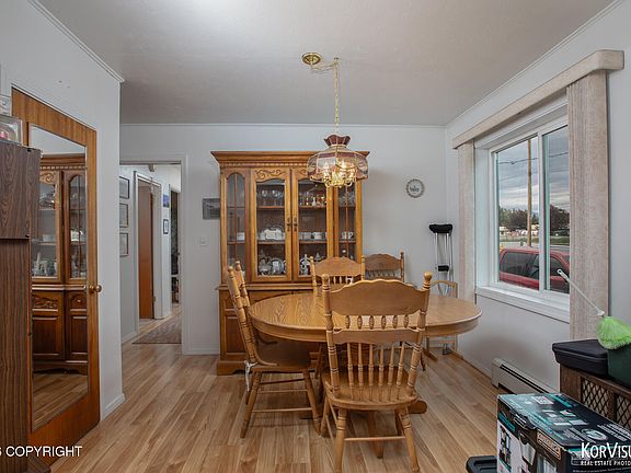 5th image of 203 S Cobb St