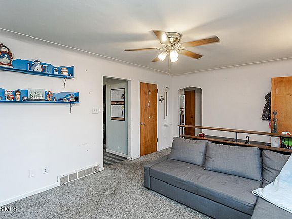 5th image of 4021 Rohr Dr