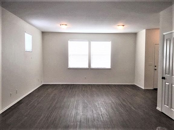 3rd image of 1225 180th Street Ct E