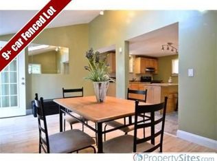 49 Pine St, Chelsea, MA 02150