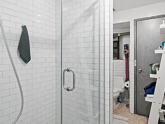 5th image of 23 Orchard St #8A
