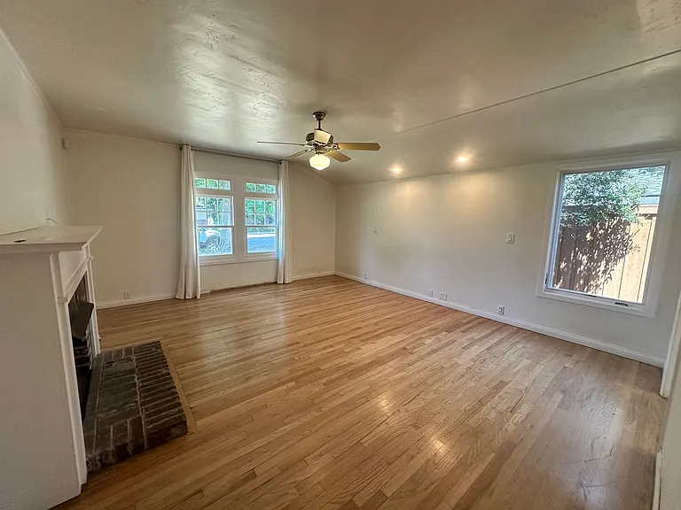 1531 W Laurel Ave — Photo 8