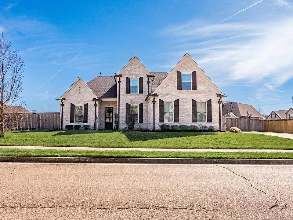 1st image of 3592 Wellwick Dr