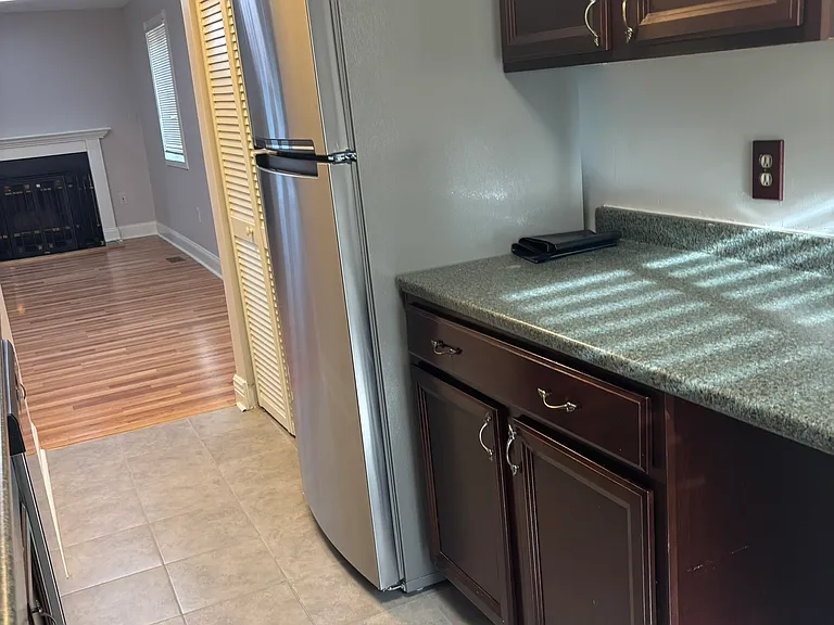 64 Hawthorne Ct NE — Photo 6
