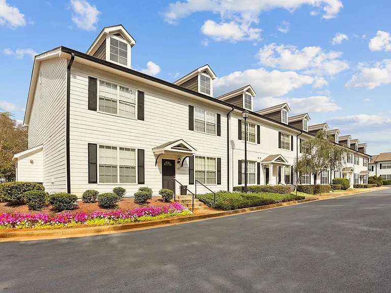 Sundance Creek Townhomes — Photo 18