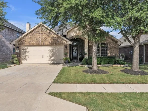4013 Hunter Peak Rd, Roanoke, TX 76262
