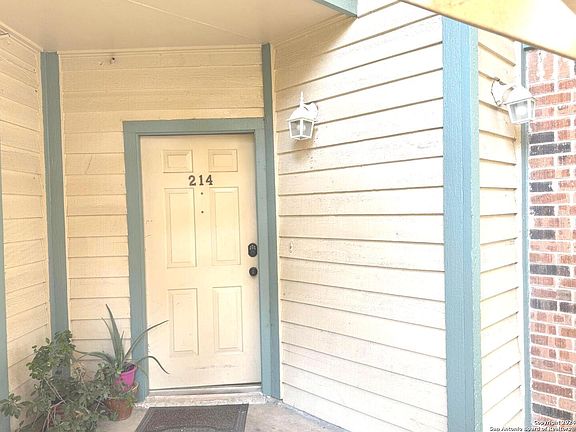 2nd image of 4839 Brandeis St #214