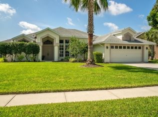 351 Lake Victoria Cir, Melbourne, FL 32940