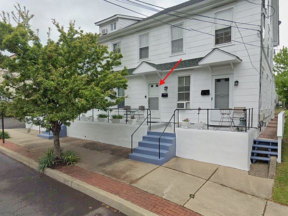 2nd image of 145 E Maple Ave