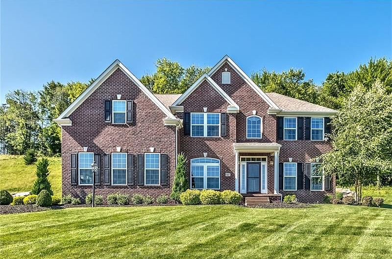 1st image of 127 Sweetwater Dr