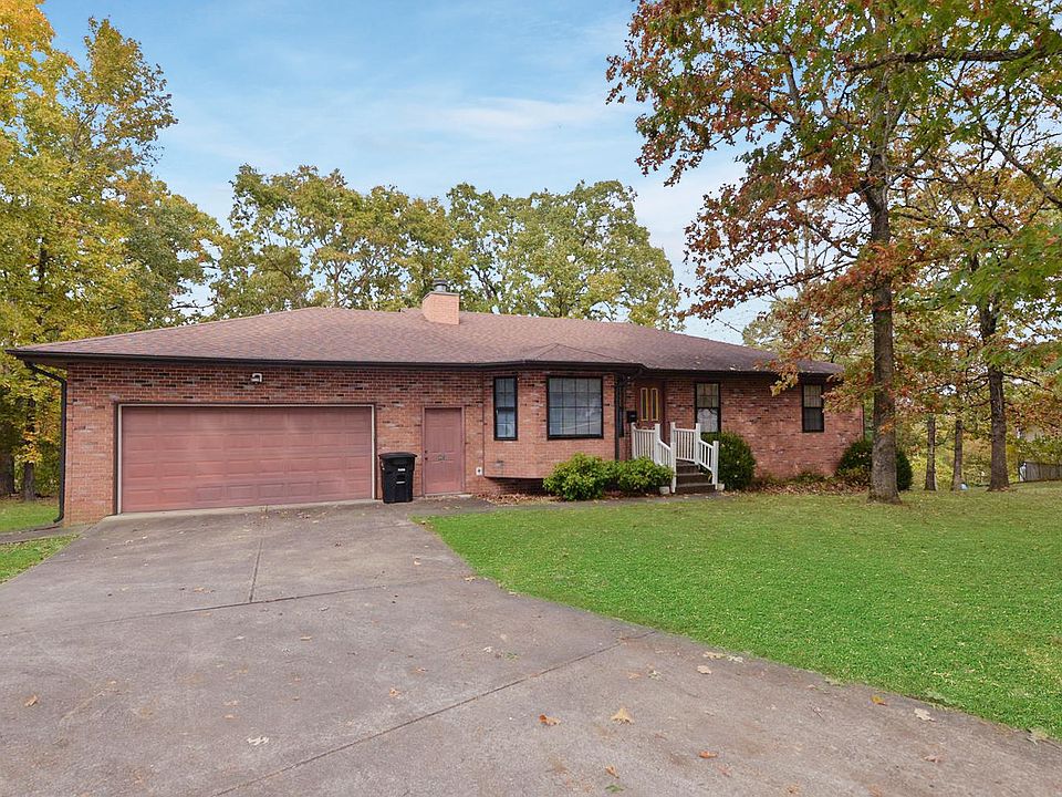 1st image of 403 Shiloh Ln