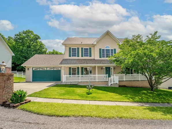 1018 Autumn Ave, Morgantown, WV 26508