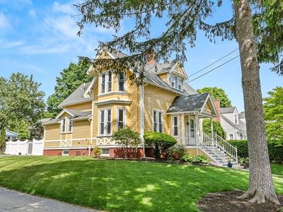 27 Brunswick Park, Melrose, MA, 02176