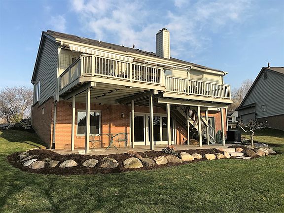 3rd image of 17315 Lake View Cir #84