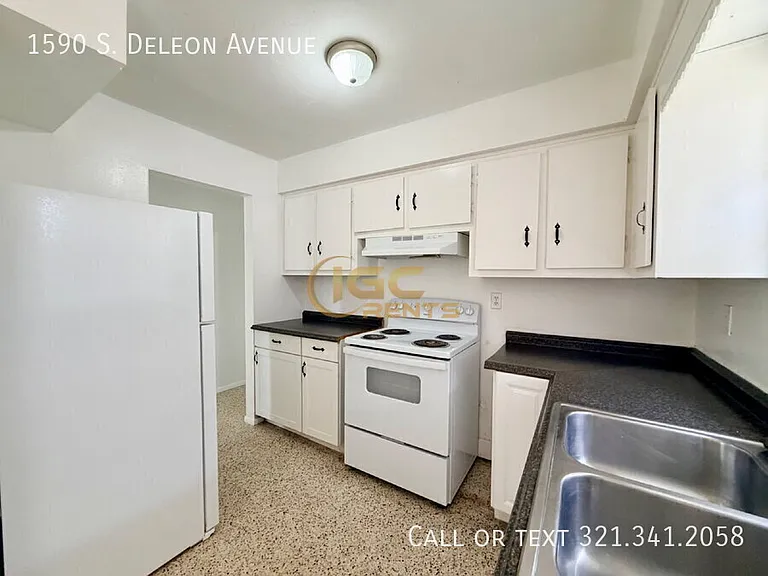1590 S Deleon Ave — Photo 12