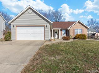 3219 Cloverridge Ln, Shiloh, IL