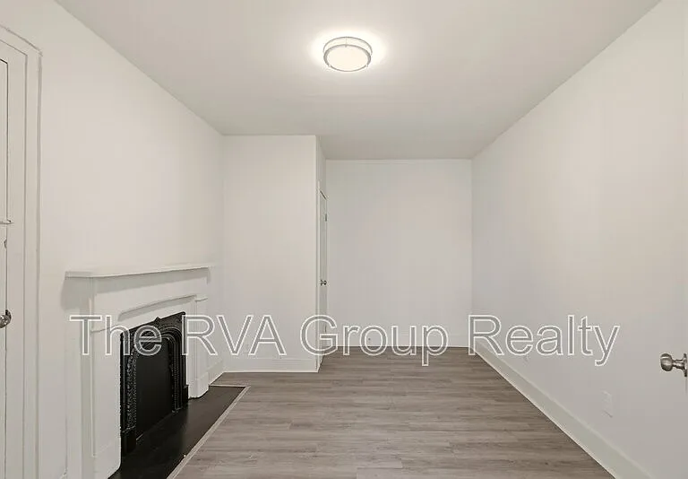 27 S Jefferson St #A — Photo 10