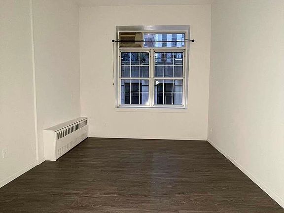 5th image of 88 Fulton St #305