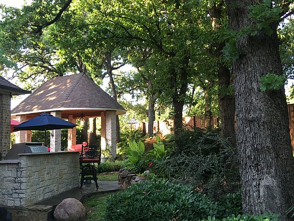 Beautiful wooded back yard