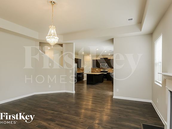 4th image of 917 Harmonyview Dr