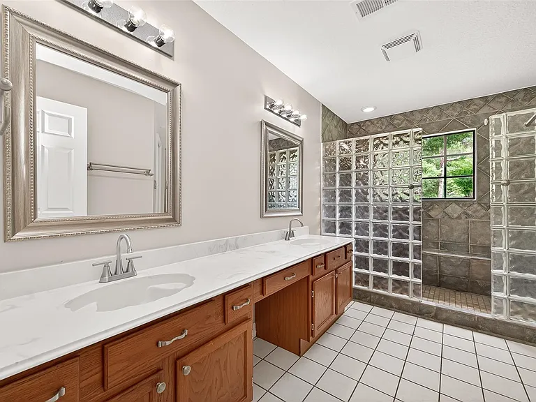 34 Green Slope Pl — Photo 28