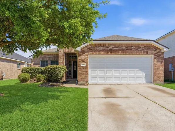 4506 Prince St, Baytown, TX 77521