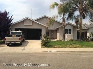 12372 Sequoia Ave, Orosi, CA 93647