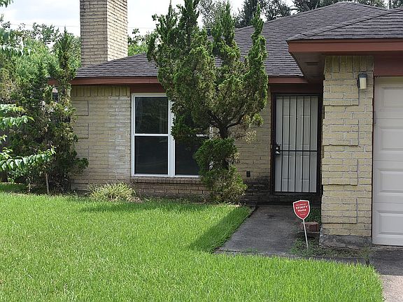 2nd image of 6647 Villarreal Dr