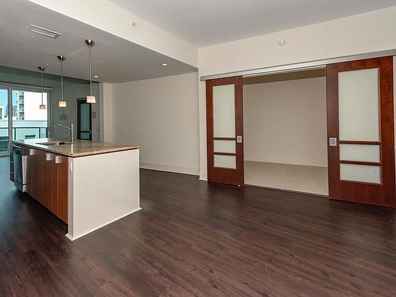 4th image of 111 N 12th St Unit 1404