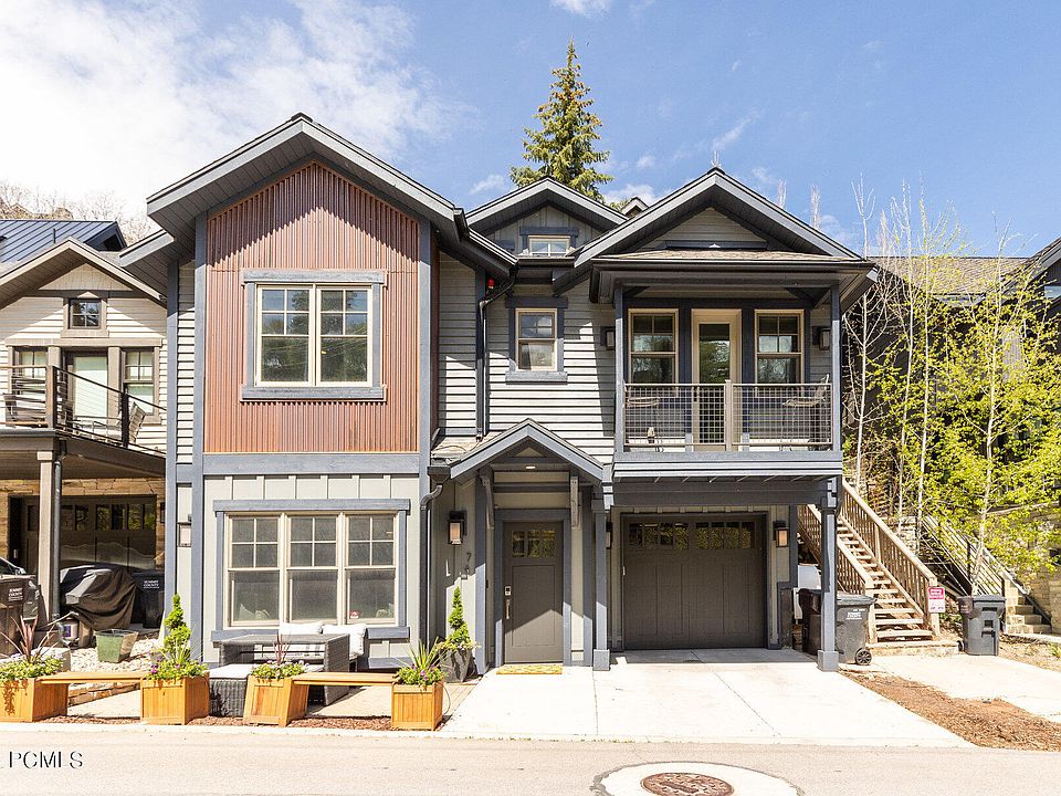 1st image of 74 Daly Ave