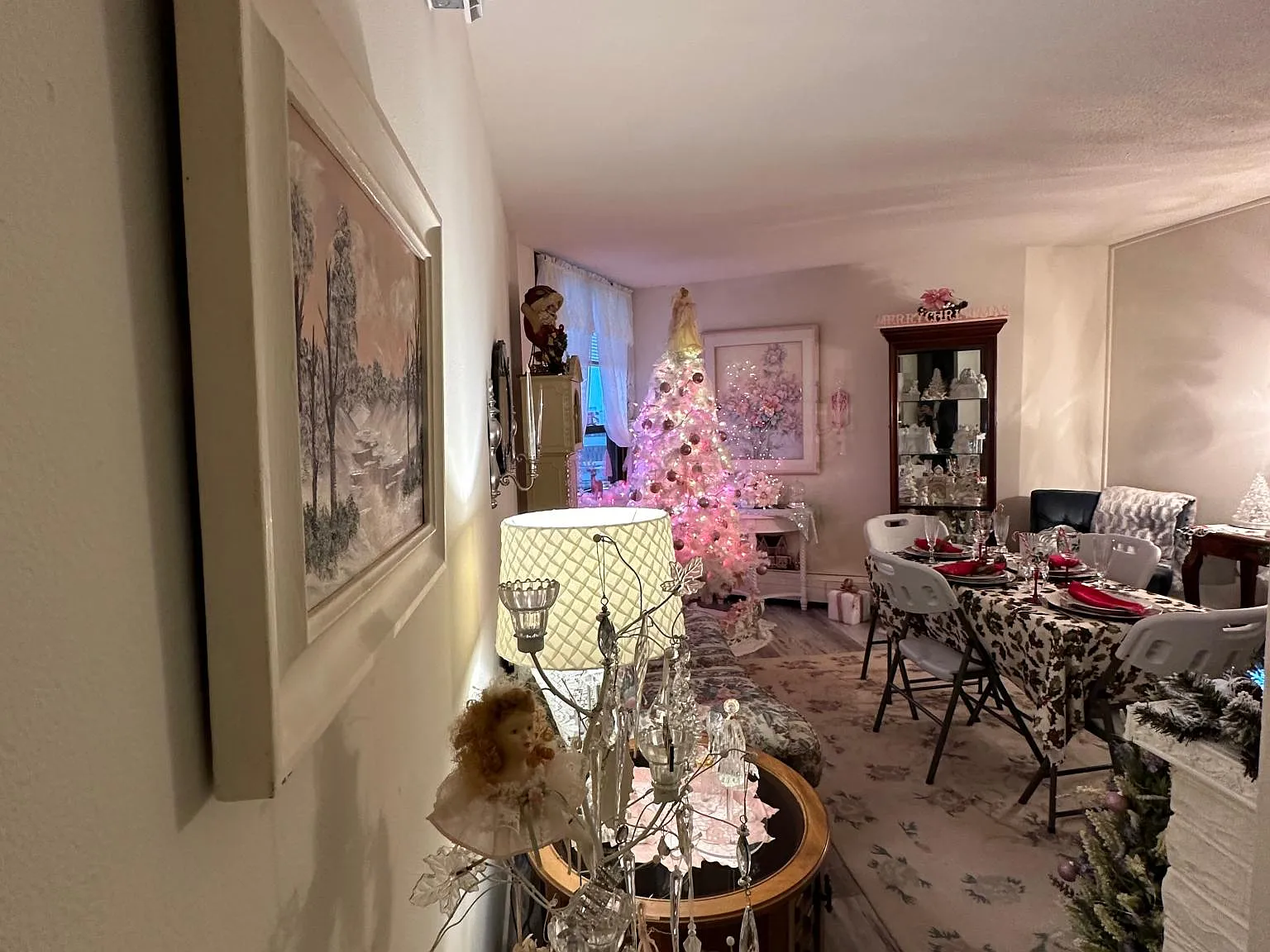 Skyrise Apartments — Photo 4