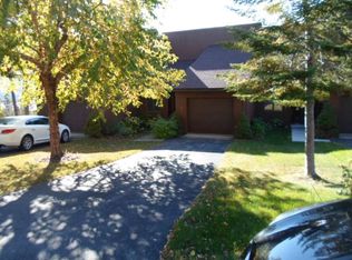 3 Box Seat Ln, Cooperstown, NY 13326