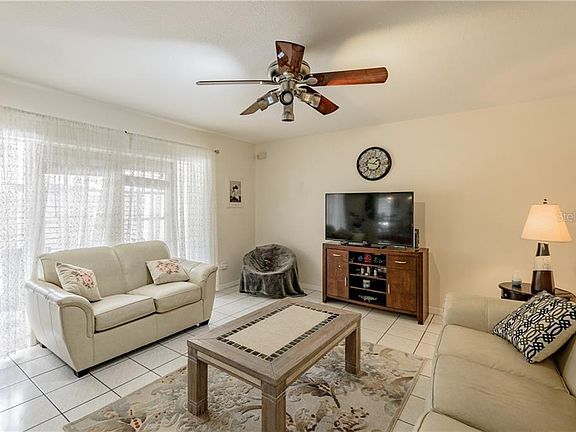 4th image of 15224 W Pond Woods Dr #15224