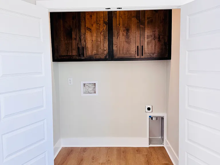 2031 Vaughn St #B — Photo 6