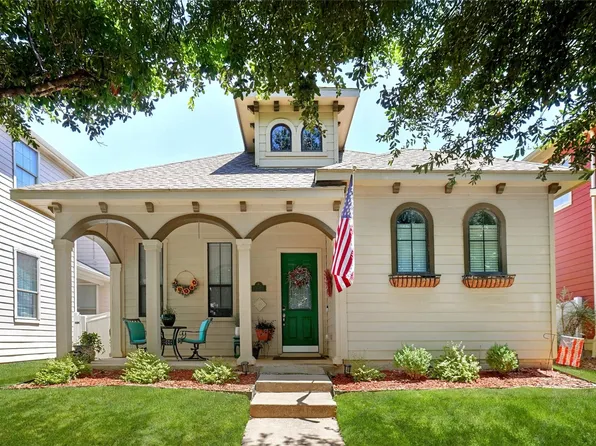 1716 Spanish Moss Way, Aubrey, TX 76227