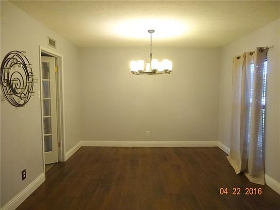4th image of 5041 Stanley Dr