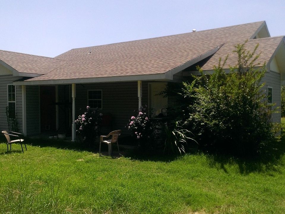 1/2 acre lot, plenty of room