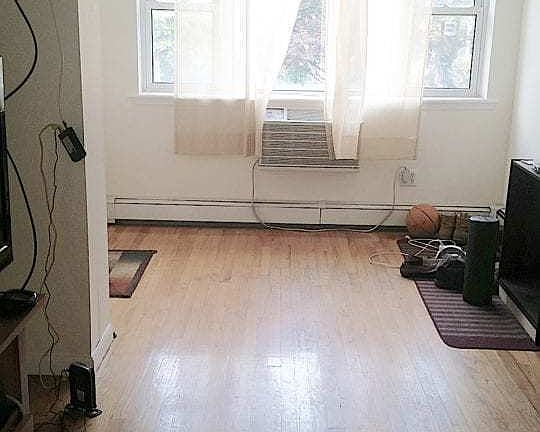 2nd image of 2372 36th St #2