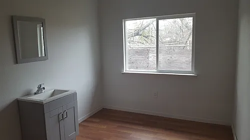 3335 Volney St Photo 1
