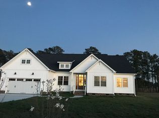 198 N Pointe Dr, Belhaven, NC 27810