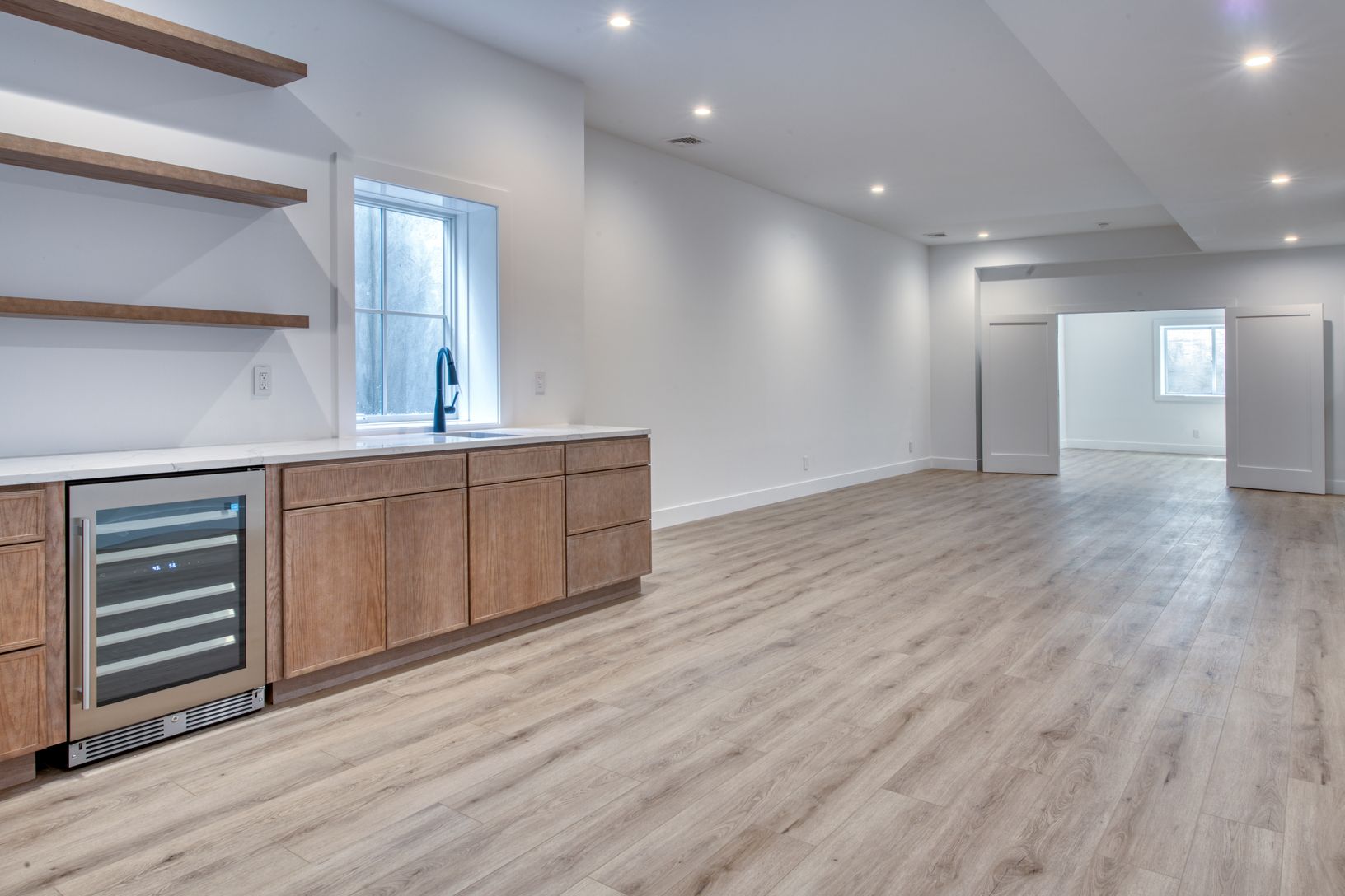  Wet Bar with wine fridge