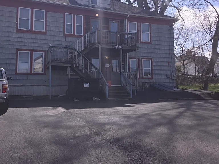 198 Park Ave — Photo 1
