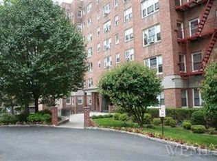 290 Collins Ave APT 1C, Mount Vernon, NY 10552