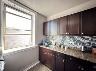 4267 W Addison St, Chicago, IL 60641