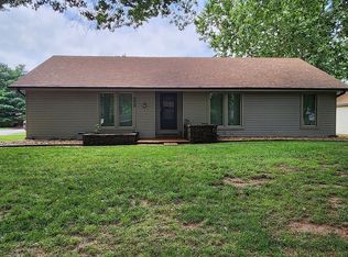 5519 S Roanoke Ave, Springfield, MO 65810
