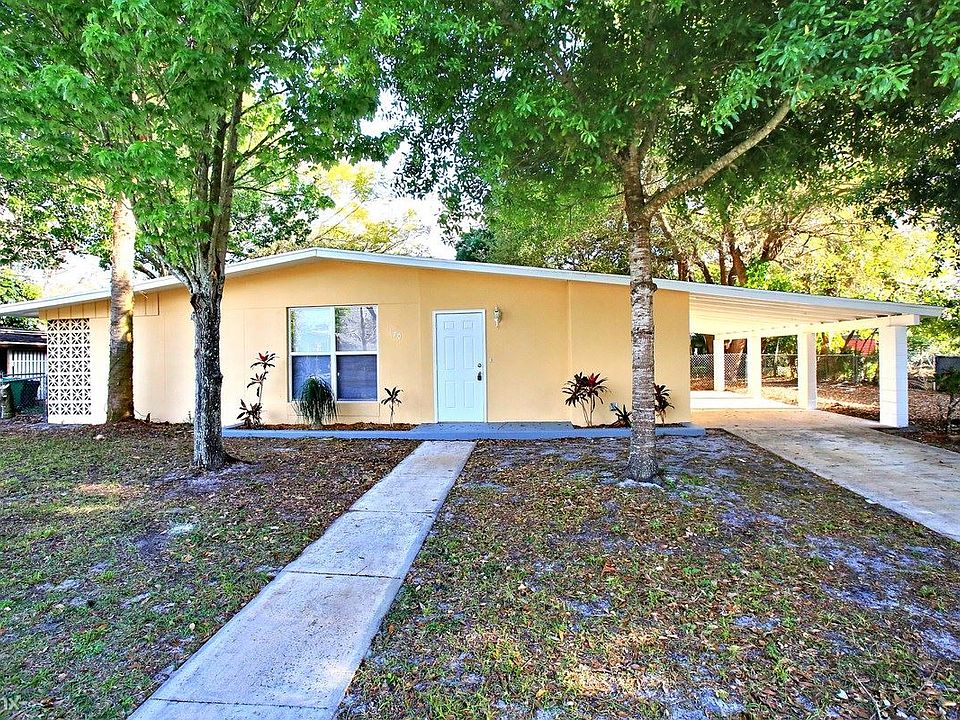 1st image of 170 SE Celestia Ct
