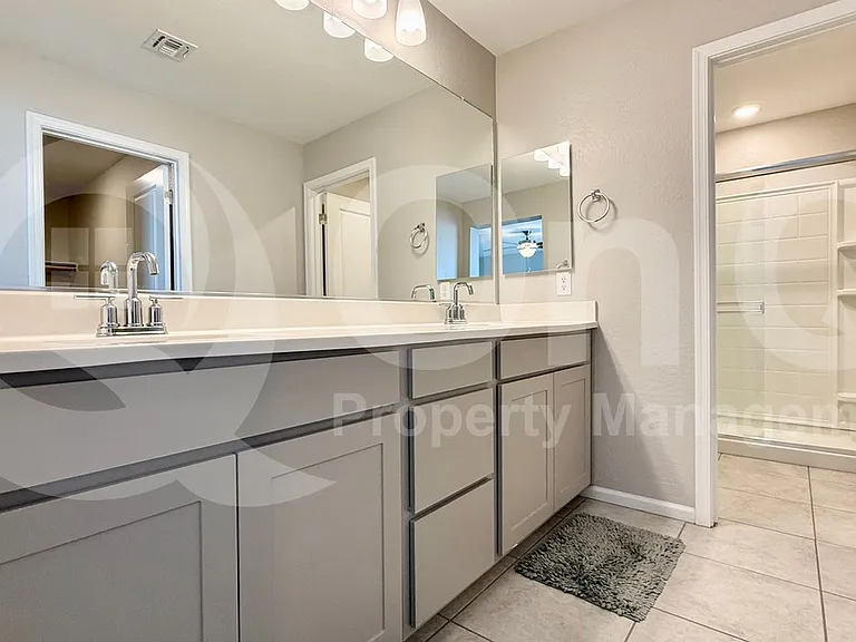 17381 W Daley Ln — Photo 15