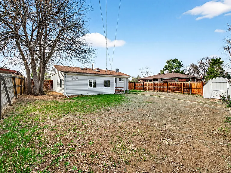 5246 Pierce St — Photo 25